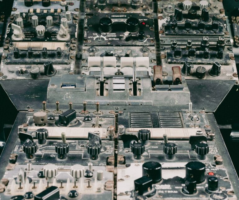 Photo amplifier stations