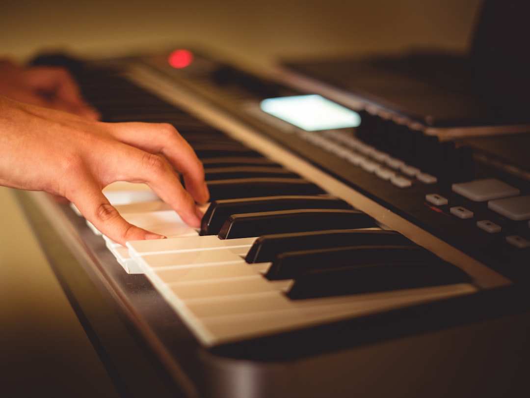 Photo keyboard learning techniques