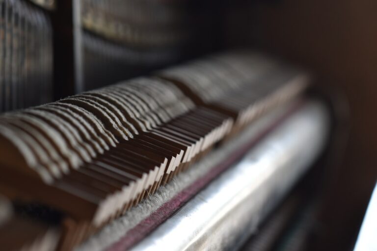 Photo piano tuning