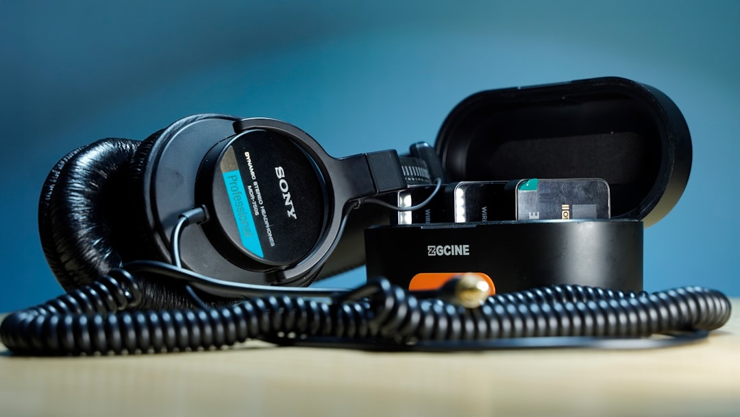 Photo studio monitoring headphones