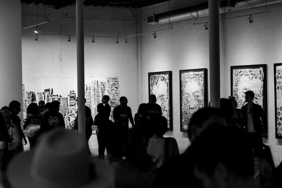 Photo art exhibition guide