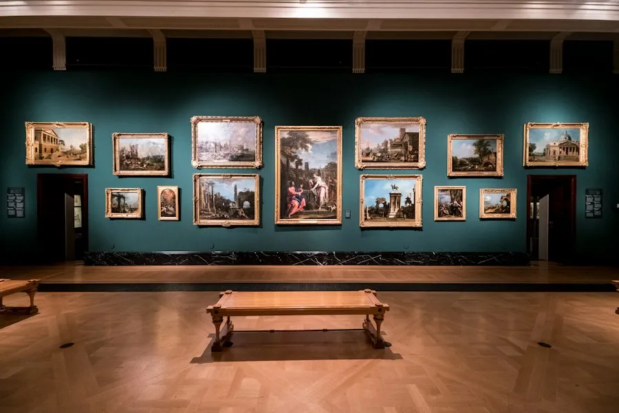 art collection tips guide