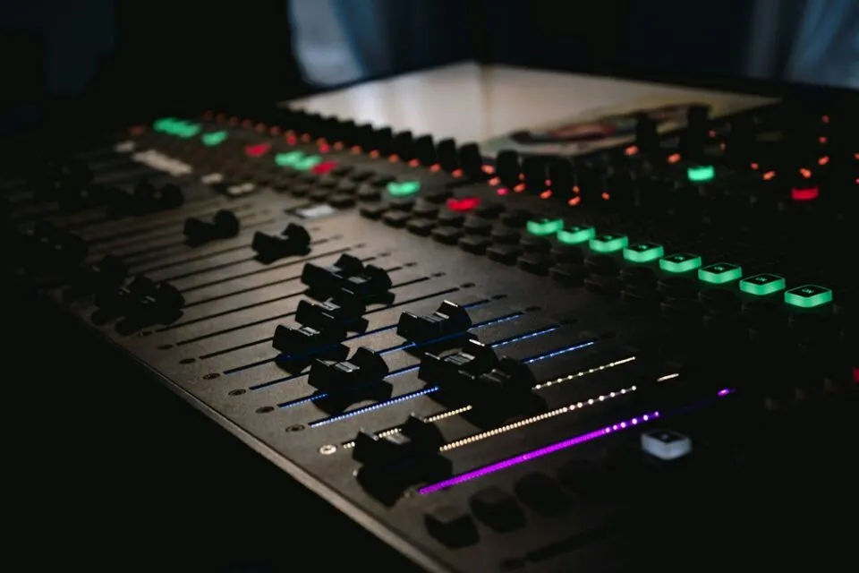 Photo audio mixer for band selection